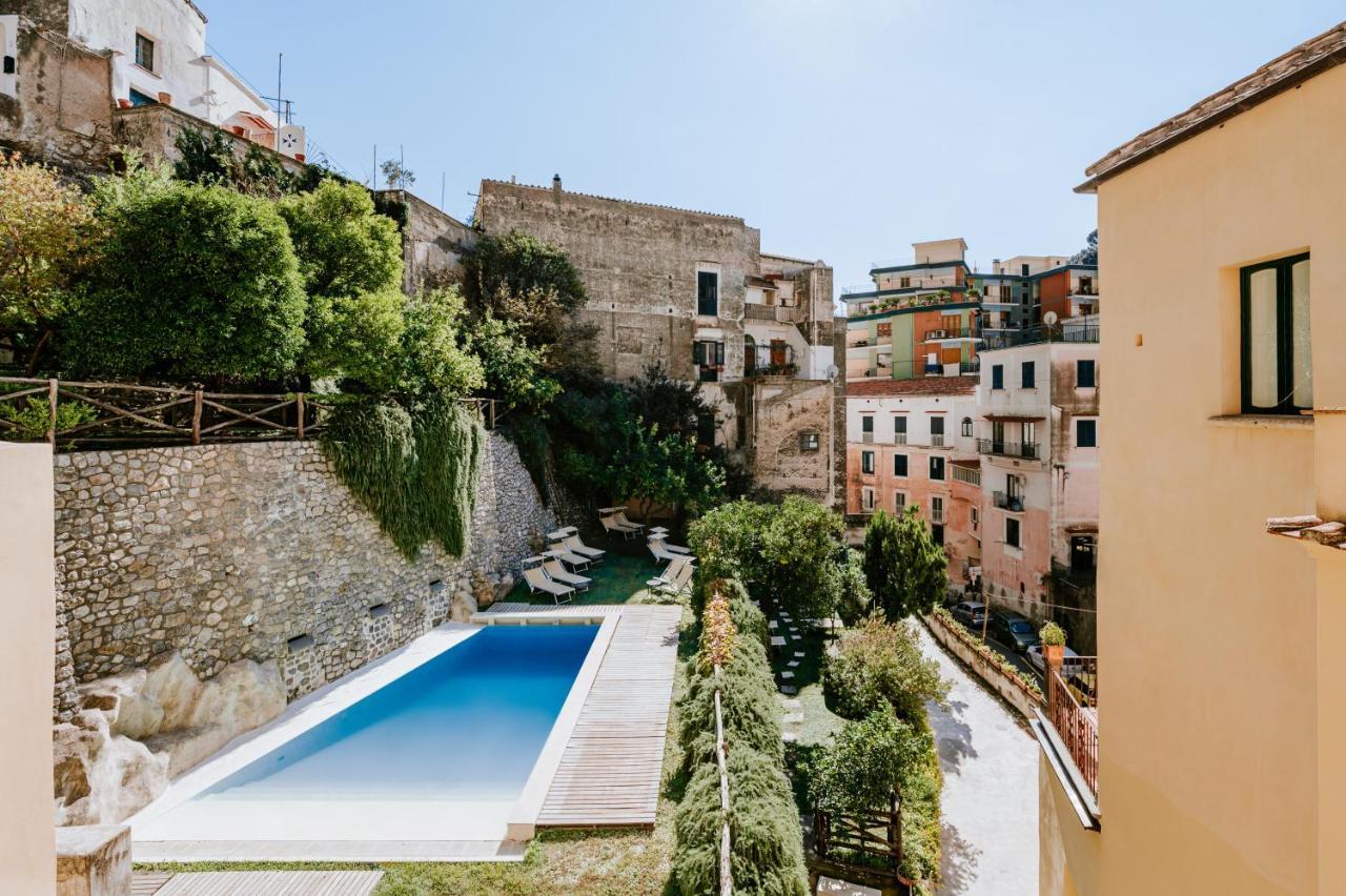 Amalfi Resort Buitenkant foto