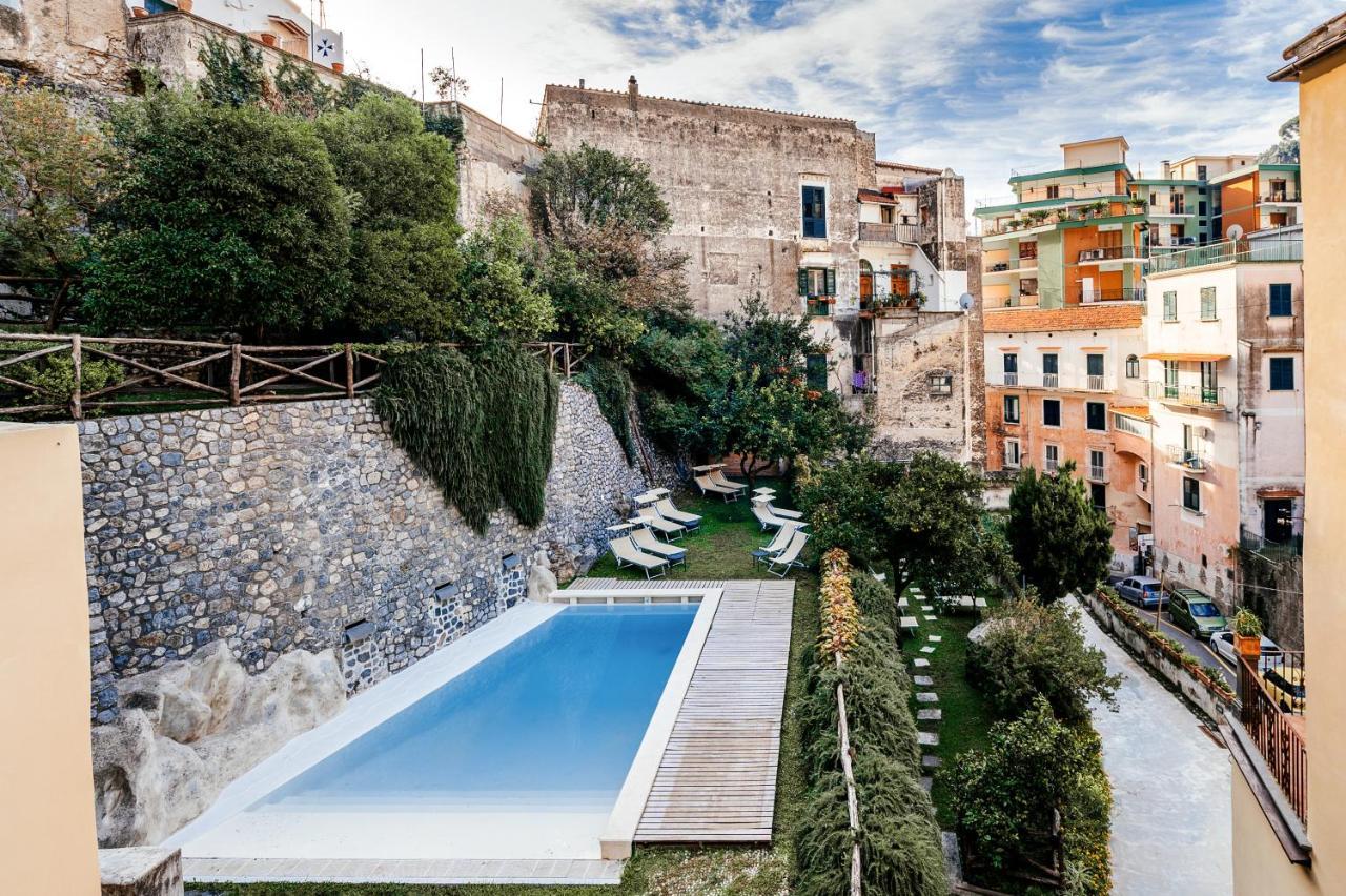 Amalfi Resort Buitenkant foto